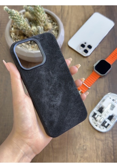 Apple iPhone 15 Pro Max Uyumlu Kadife Yüzeyli Magsafe Uyumlu Premium Kılıf Soocase691 Siyah