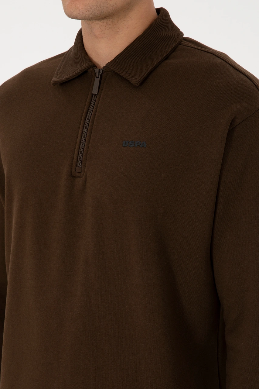 U.S. Polo Assn. Erkek Regular Fit Yarım Fermuarlı Şardonlu Kahverengi Basic Sweatshirt 50313783-VR029 U.S. Polo Assn. Erkek Regular Fit Yarım Fermuarlı Şardonlu Kahverengi Basic Sweatshirt 50313783-VR029