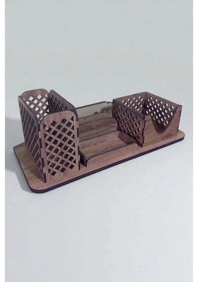 İsme Özel Ahşap Masa İsimliği Ve Kalemlik Latticecraft Varsayılan