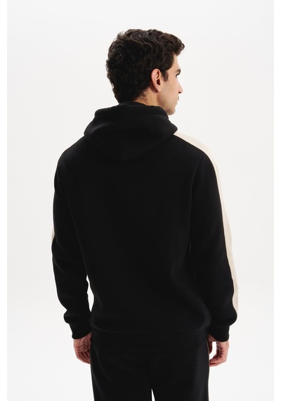 AR-MA Arma Erkek Kapüşonlu Sweatshirt Regular Fit, 3 İplik Şardonlu, Kanguru Cepli, Basic Örme K30254629002 Siyah