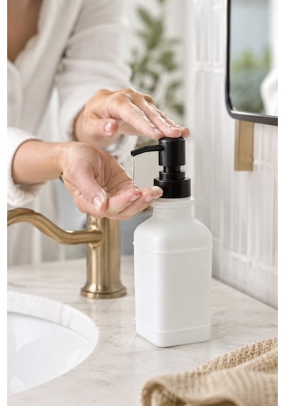 Aura Cam Sıvı Sabunluk 400 Ml Siyah Pompalı Modern Dekoratif Banyo Ve Mutfak Dispenseri - 19,5 Cm X 6 Cm X 6 Cm Beyaz