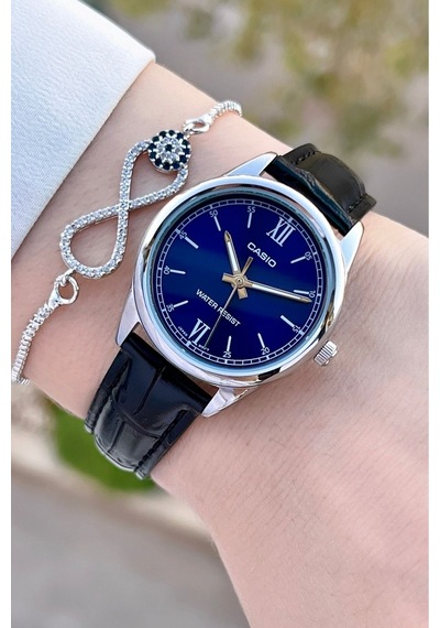Casio Csıste151 Kadın Kol Saati
