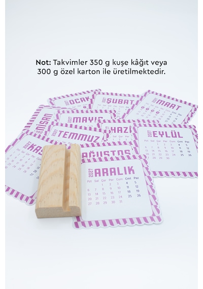 Ahşap Standlı Dalgalı Kesim Pembe Dama Tasarımlı 2027 Masaüstü Takvimi 8,5x9,5 Cm - Estetik Yeni Yıl Hediyesi Çok Renkli