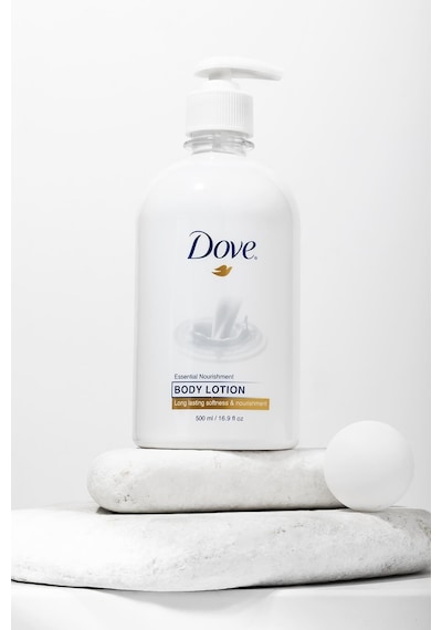 Dove Nemlendirici Şampuan 500 ML+ Saç Kremi 500 ML + Vücut Losyonu 500 ML + El Sabunu 500 ML