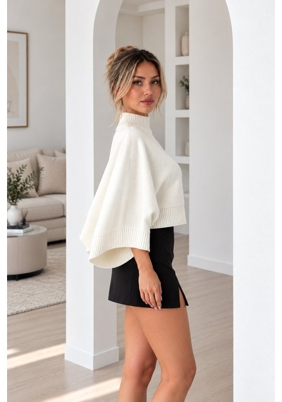 Lima Ekru Kadın Yarım Balıkçı Yaka Yarasa Kol Oversize Crop Triko Kazak