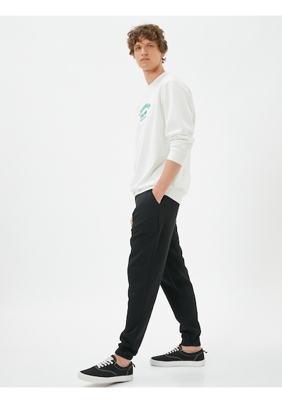 Koton Jogger Eşofman Altı Beli Bağcıklı Cep Detaylı Siyah 4wam40001mk 4WAM40001MK999 Siyah Koton Jogger Eşofman Altı Beli Bağcıklı Cep Detaylı Siyah 4wam40001mk 4WAM40001MK999 Siyah