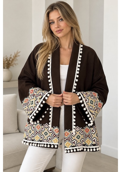 Lima Kahve Kadın Etnik Desenli Kimono Ceket Ponpon Detaylı Salaş Kesim Bohem Mevsimlik Ceket Lima Kahve Kadın Etnik Desenli Kimono Ceket Ponpon Detaylı Salaş Kesim Bohem Mevsimlik Ceket