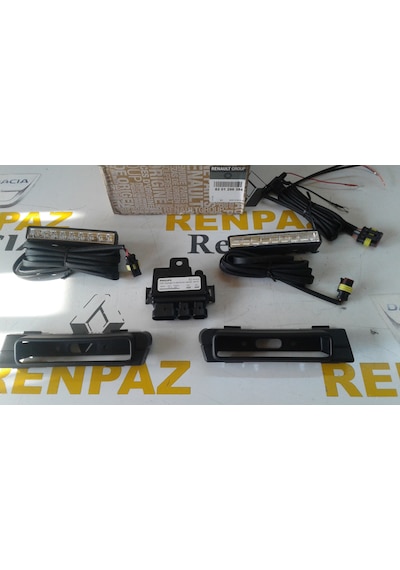 Dacia Duster Gündüz Ledi 8201296384