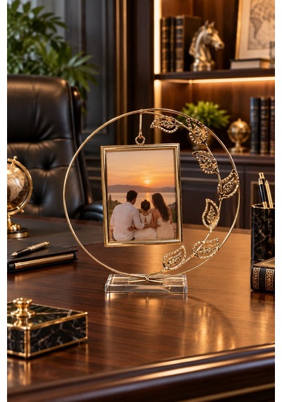 Gold Yaprak Desenli Dekoratif Fotoğraf Çerçevesi 27x26 Cm Şık Metal Resimlik