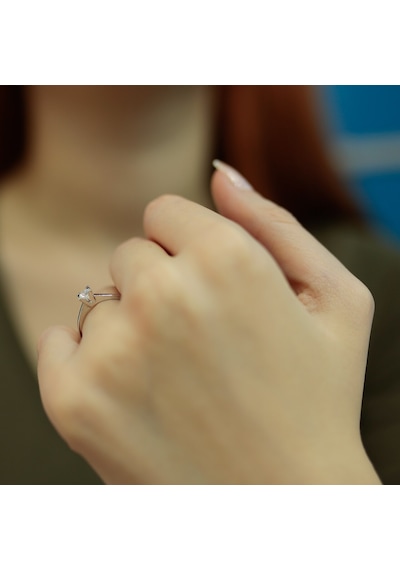 Lova E Renk 0,19 Karat Pırlanta Tektaş Yüzük - 1040023