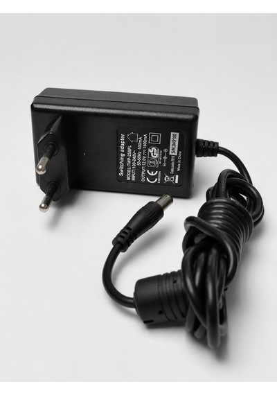 Peykan Adaptör 12v 1,5a
