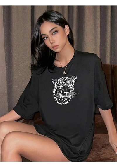 Startmore Kadın Beyaz Leopar Figür Baskılı Oversize T-shirt Siyah