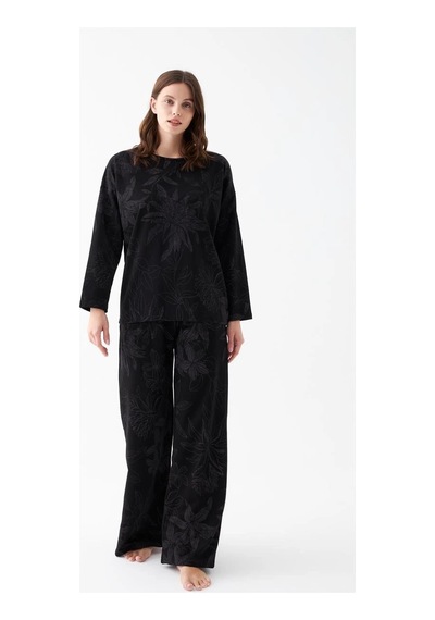 İkikareshop Kadın Oversize Siyah Çiçek Desenli Pamuklu Kalın Pijama Takımı Çok Renkli