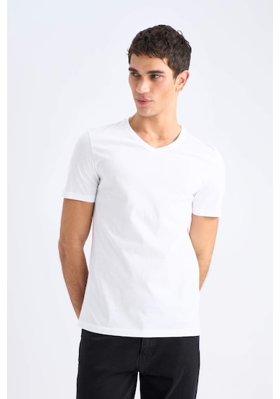 DeFacto %100 Pamuk Slim Fit Dar Kesim V Yaka Basic Düz Kısa Kollu Beyaz Tişört M7668AZ25SPWT34