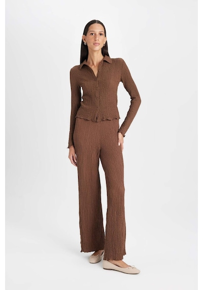 Defacto Regular Fit Beli Lastikli Basic Düz Bürümcük Pantolon D4415AX24AUBN254 Kahve Defacto Regular Fit Beli Lastikli Basic Düz Bürümcük Pantolon D4415AX24AUBN254 Kahve