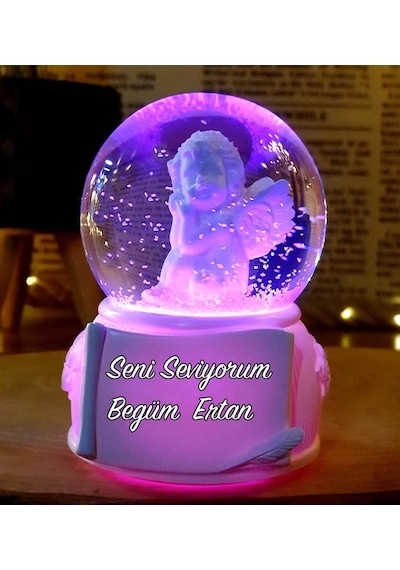 İsme Özel Renk Değiştiren Masum Beyaz Melek Kar Küresi Sevgiliye Hediye