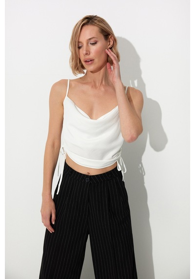 Sherin Beyaz Yanları Büzgülü Askılı Büstiyer SS23CT4735BE-BEYAZ