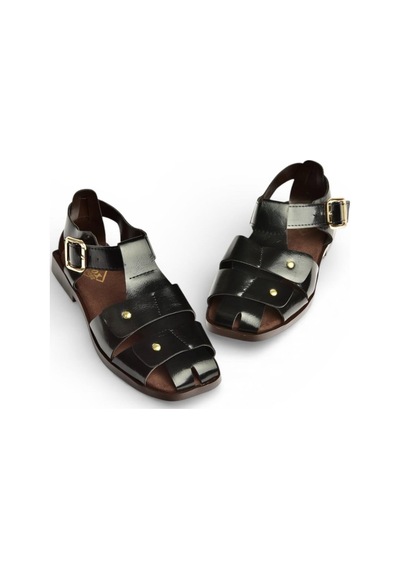 Fox Shoes Y458102560 Siyah Rustik Büyük Toka Detaylı Kadın Sandalet Siyah