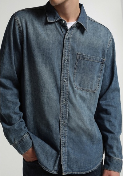 Colin's Colins Regular Fit Klasik Yaka Düz Erkek Mid İndigo Denim Uzun Kol Gömlek Cl1082654 Q1.v1 Dn45138 Colin's Colins Regular Fit Klasik Yaka Düz Erkek Mid İndigo Denim Uzun Kol Gömlek Cl1082654 Q1.v1 Dn45138
