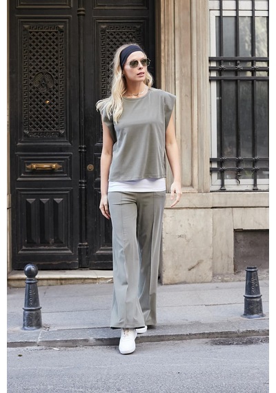 Jument Kadın Modal İpeksi Likralı Kumaş Geniş Sıfır Yaka Düşük Omuzlu T-shirt Bluz-haki Haki Jument Kadın Modal İpeksi Likralı Kumaş Geniş Sıfır Yaka Düşük Omuzlu T-shirt Bluz-haki Haki