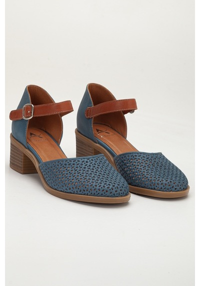 Analin Shoes Kadın Hakiki Deri Burnu Kapalı Delikli Sandalet Mavi