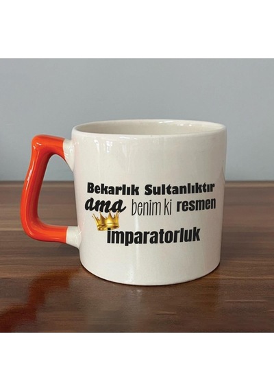 Mor Mürekkep Bekarlık Sultanlıktır Ama Baskılı Turuncu Kulplu D Kupa
