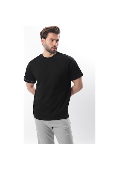 Madmext Siyah Bisiklet Yaka Çoban Dikişli Overfit Erkek T-shirt E7103 Siyah