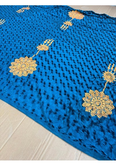 Nakış İşlemeli Kadife Elbiselik Kumaş 500x150cm 004 Çok Renkli