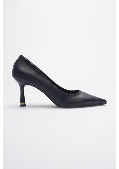 Esatsani Lacivert Deri Sivri Burun 8 Cm Topuklu Gold Burunluk Detaylı More Stiletto Kadın Ayakkabı Lacivert Deri Esatsani Lacivert Deri Sivri Burun 8 Cm Topuklu Gold Burunluk Detaylı More Stiletto Kadın Ayakkabı Lacivert Deri
