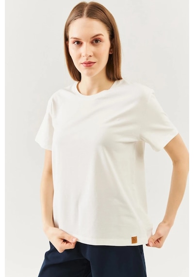 Kadın Rahat %100 Pamuklu Penye Bisiklet Yaka Kısa Kol Basic T-shirt Beyaz