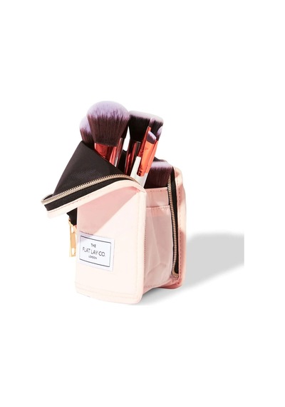 The Flat Lay Co. Ayaklı Fırça Kutusu, Makyaj Fırçalarınız İçin Akıllı Saklama