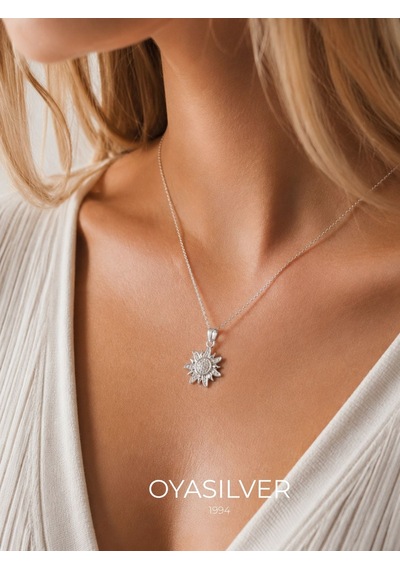 Oya Silver Minimal Taşsız Gümüş Güneş Kolye 1.7x1.1cm Oyot389