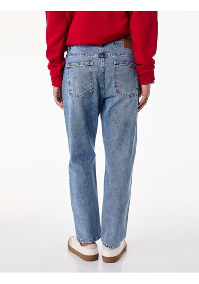 Koton Pamuklu Regular Fit Normal Bel Düz Paça Denim Pantolon - Tapered Jeans Açık İndigo 6sam40274nd Koton Pamuklu Regular Fit Normal Bel Düz Paça Denim Pantolon - Tapered Jeans Açık İndigo 6sam40274nd