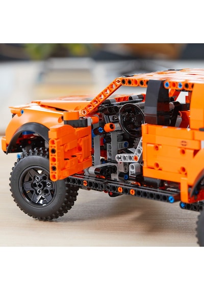 LEGO® Technic 42126 Ford F 150 Raptor 1379 Parça