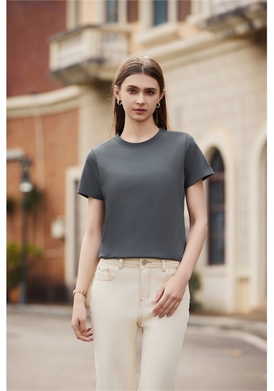 New Performance Premium Basic T-shirt %61,7 Pamuk %34,7 Polyester %3,6 Dut İpeği Demir Grisi