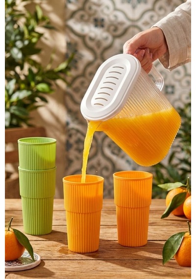 8 Parça Kahvaltı Piknik Seti, 3lt Sürahi Ve 4 Adet 500ml Bardak + 3'lü Sığ Kahvaltı Saklama Kabı Çok Renkli