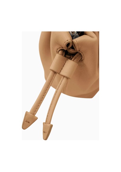 Studio Amelia Studıo Amelıa Alexandra Petite Bej Deri Büzgülü Zincir Askılı Kadın Clutch Çanta