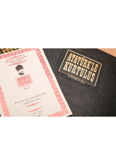 Atatürk'le Kurtuluş Koleksiyon Edisyon