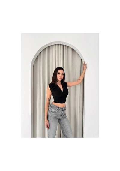 Butik İstanbul Vatkalı Kolsuz V Yaka Drapeli Crop Bluz Likralı Fit - Siyah