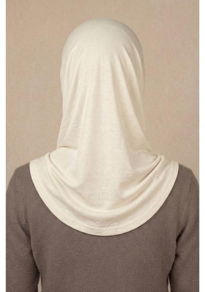 Sonbaharmoda Hazır Türban Pratik Kaymaz Tesettür Eşarp Viskon Likralı Rahat Günlük Ve Namaz İçin Hijab Ekru