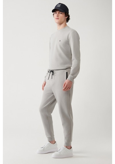 Avva Gri Eşofman Altı Esnek Yumuşak Doku İnterlok Kumaş Lastikli Paça Unisex Standart Fit Normal Kesim B003400 Gri Avva Gri Eşofman Altı Esnek Yumuşak Doku İnterlok Kumaş Lastikli Paça Unisex Standart Fit Normal Kesim B003400 Gri