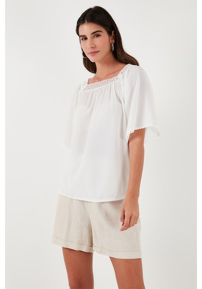Lela Güpürlü Regular Fit Kare Yaka Bayan Bluz 5869003 Ekru