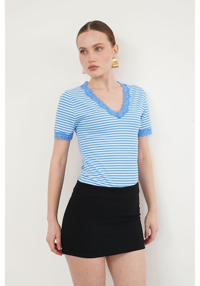 Verymoda D 3006 Yaka Ve Kol Ucu Güpür V Yaka T Shırt - D3006 Mavi