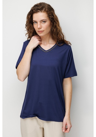 Desen Triko Kadın V Yaka Yaka Kenarı Zincirli Penye T-shirt 26707 Lacivert Lacivert