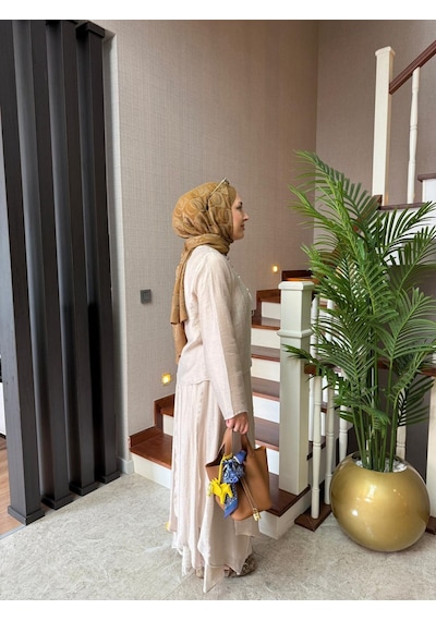 Zara Tensel Bağcık Detaylı Bluz Ve Çok Parçalı Astarlı Etek Takımı Bebe Mavisi & Bej