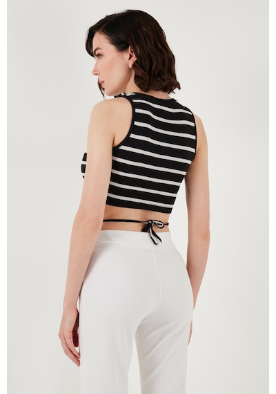 Lela Çizgili Slim Fit Bağlama Detaylı Bayan Crop 5865715 Siyah-Beyaz