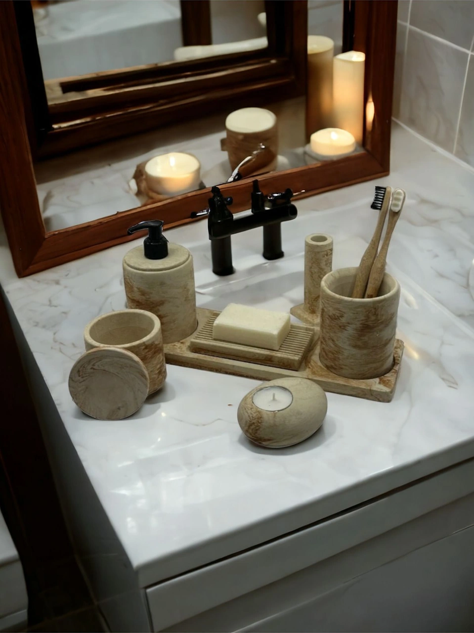 7'li Mermer Desenli Krem Bej Banyo Seti , Sıvı Sabunluk Diş Fırçalığı Beton Aksesuar Takımı Bej