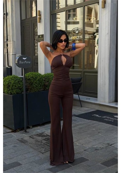 Neşeli Butik Kadın Kahverengi Halter Yaka Zincir Askılı İspanyol Paça Premium Tulum Nbdf290 Neşeli Butik Kadın Kahverengi Halter Yaka Zincir Askılı İspanyol Paça Premium Tulum Nbdf290