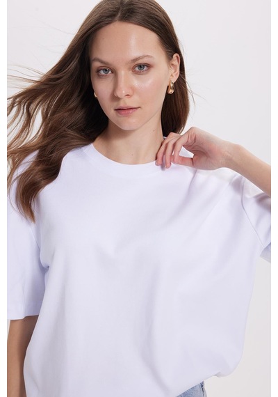 Tudors Kadın Oversize Geniş Kesim %100 Pamuk Yumuşak Dokulu Basic Bisiklet Yaka Beyaz Tişört-37817 Beyaz Tudors Kadın Oversize Geniş Kesim %100 Pamuk Yumuşak Dokulu Basic Bisiklet Yaka Beyaz Tişört-37817 Beyaz