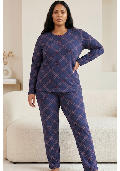 Siyah İnci Düğmeli Pamuklu Likralı Büyük Beden Battal Boy Örme Pijama Takım 26240890 Lacivert Siyah İnci Düğmeli Pamuklu Likralı Büyük Beden Battal Boy Örme Pijama Takım 26240890 Lacivert